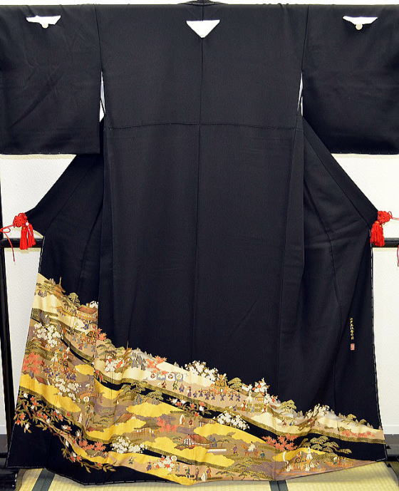 最高級金彩京友禅黒留袖【tr-022】の格安レンタルを紹介しています。大阪市都島区･地下鉄都島駅から徒歩1分