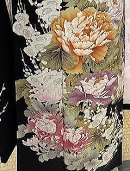 正絹手描き京友禅・黒地花柄振袖【FR-2056】|振袖レンタル|大阪・日産呉服・地下鉄都島店