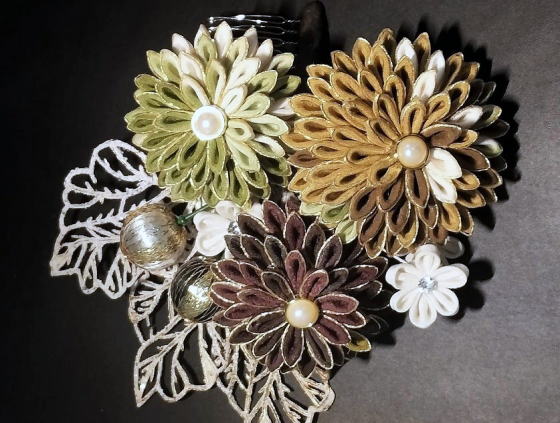 正絹くすみ色つまみ髪飾り【Aki-2027A】