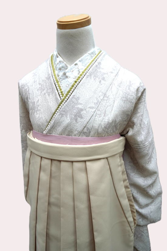 白地新作袴【hakama-033】|袴レンタル|大阪市都島、日産呉服・和田甚
