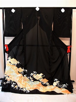 正絹駒絽（夏用）手描き黒留袖|rtr-102|留袖レンタル大阪