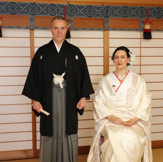 和婚、フォトウエディング（フォトブライダル）神社出張プラン・着付け＆ヘアー＆メイク・写真撮影・創作髪飾り|レンタル白無垢・色打ち掛け・黒紋付き|大阪、日産呉服・和田甚